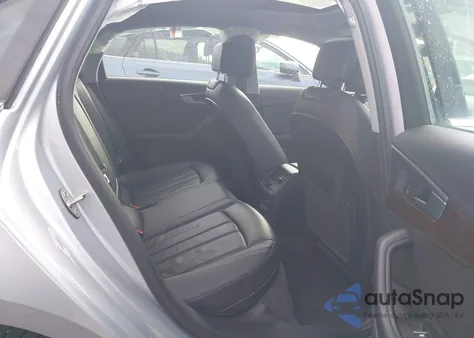 2019 Audi A4 45 Premium z USA, uszkodzony, nr VIN WAUDNAF45KA037431